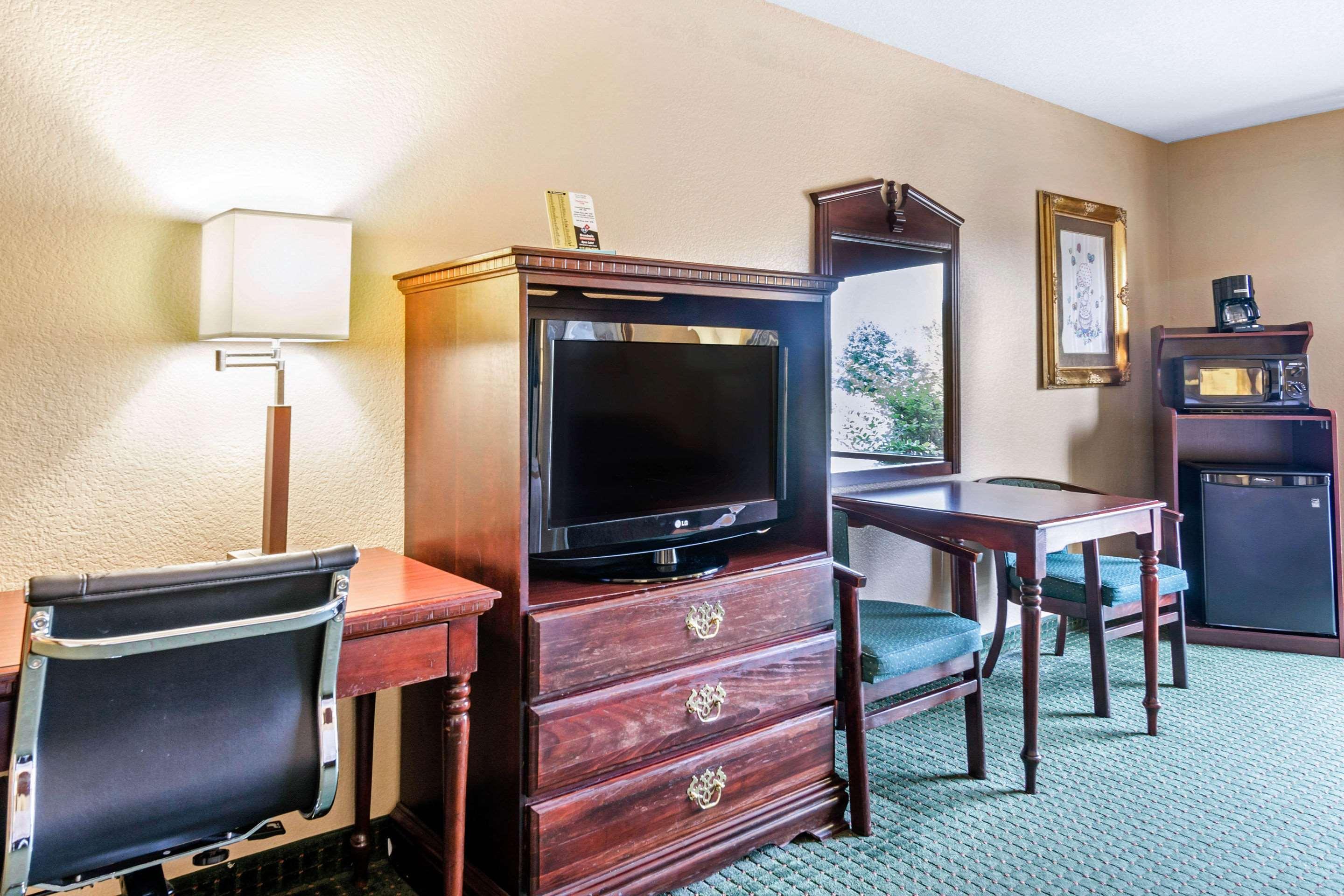 Quality Inn & Suites Carthage Kültér fotó