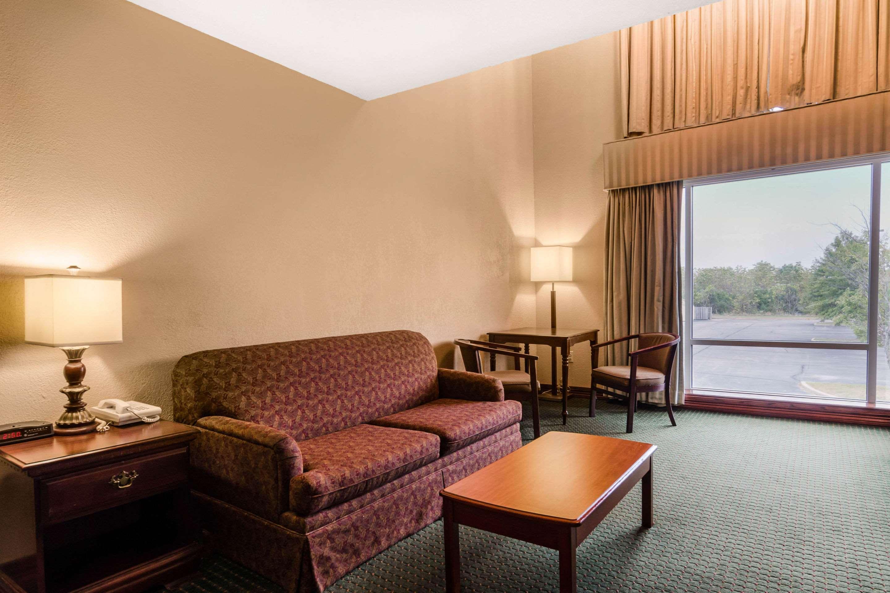 Quality Inn & Suites Carthage Kültér fotó
