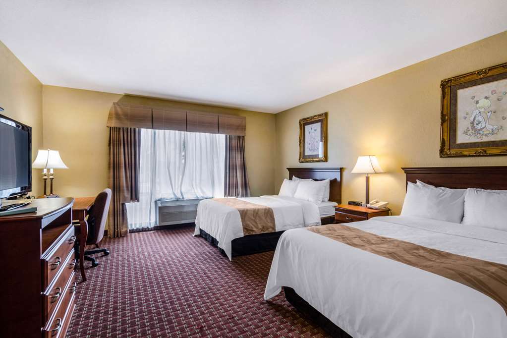Quality Inn & Suites Carthage Szoba fotó