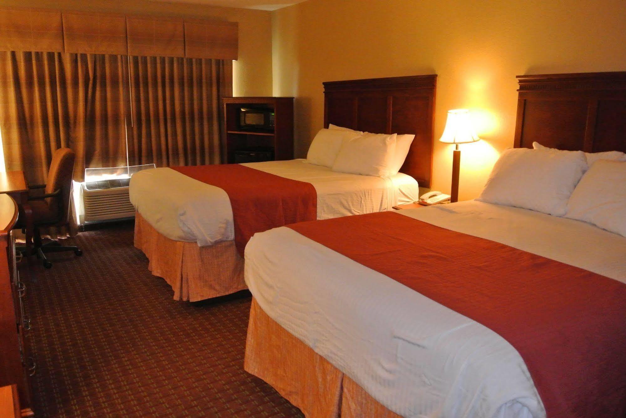 Quality Inn & Suites Carthage Kültér fotó