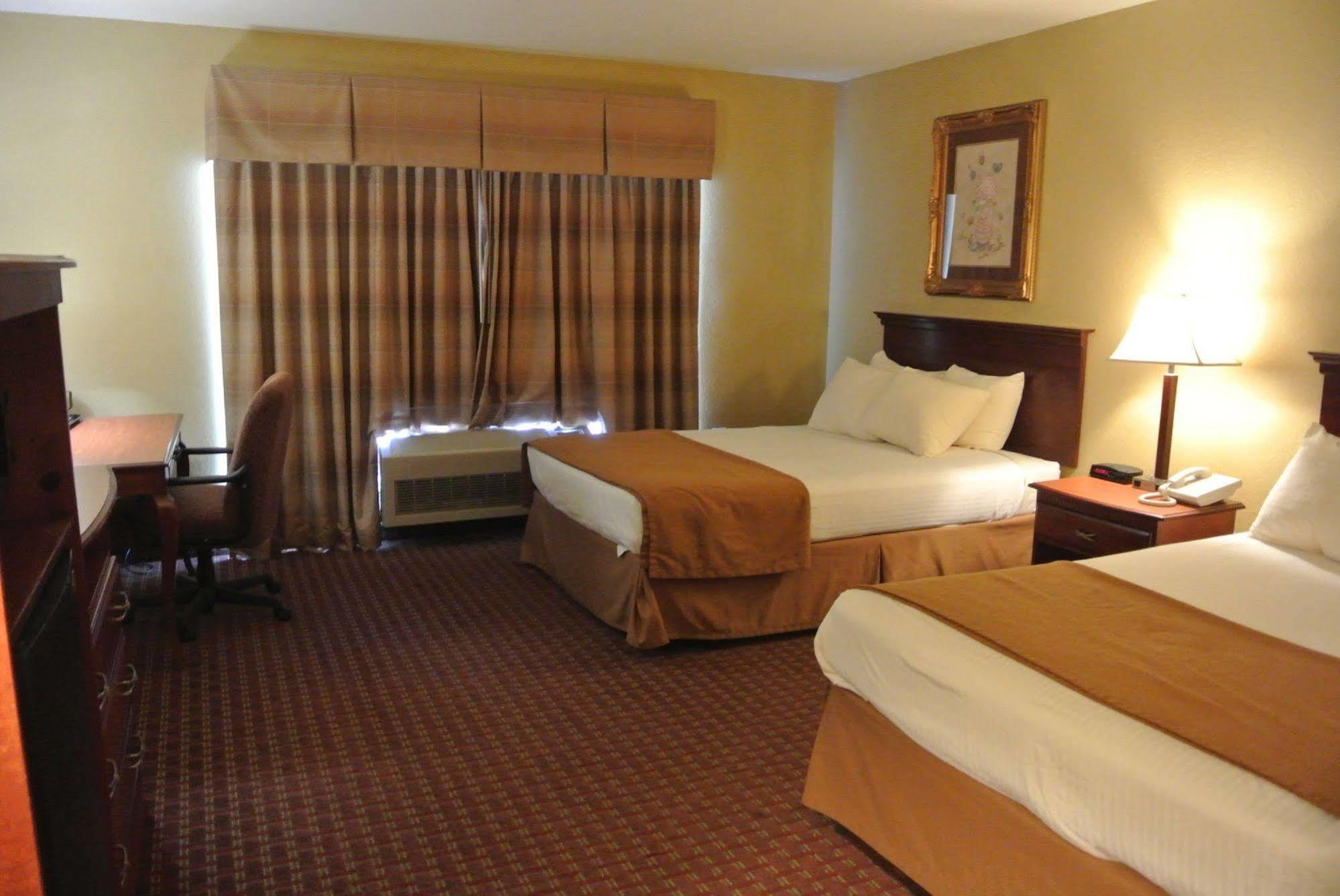 Quality Inn & Suites Carthage Kültér fotó
